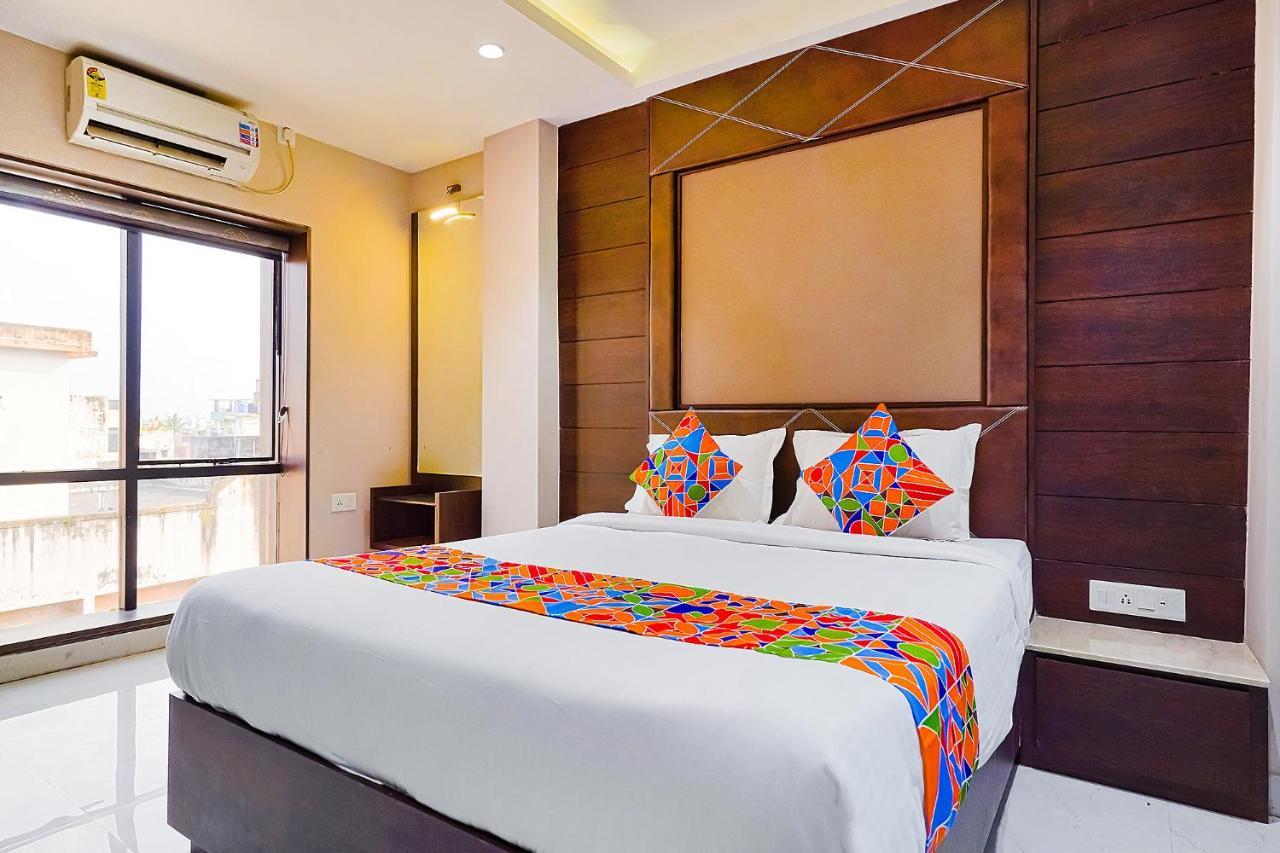 Fabhotel Eros 211 - Nr Sreebhumi Calcutta Exteriör bild